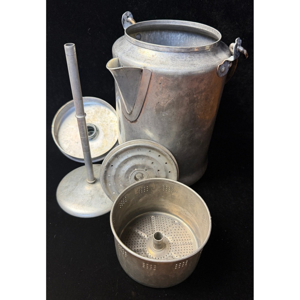 Vintage Comet Aluminum 9 Cup Coffee Percolator Camping Pot Glass Knob USA Made